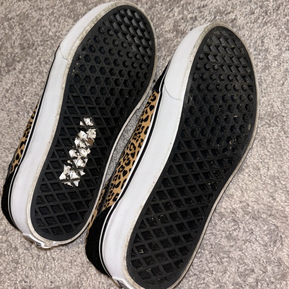 Leopard Print Van Sneakers - Picture 4 of 5